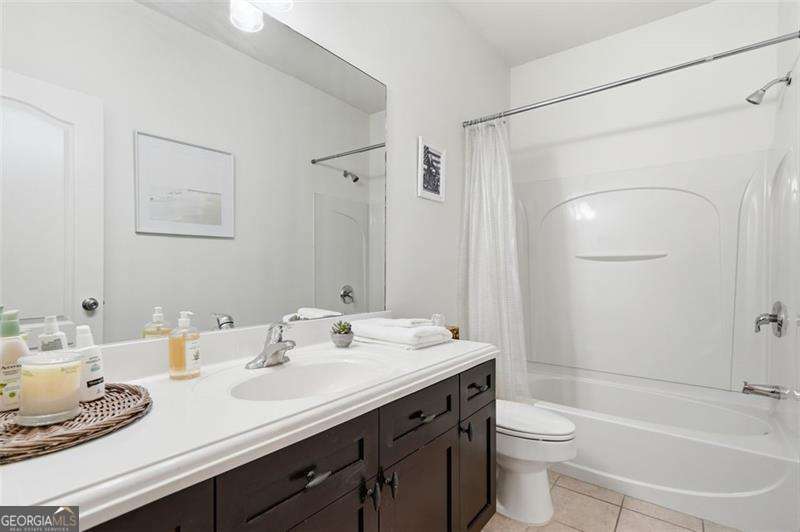 1114 Firethorne Pass