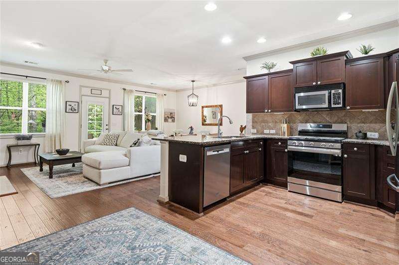 1114 Firethorne Pass