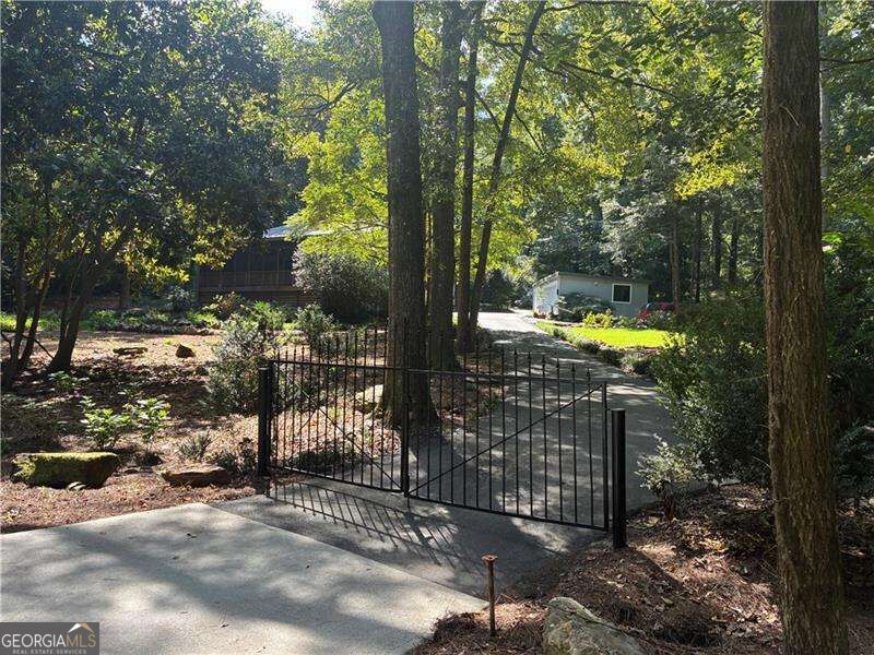 655 Mays Road