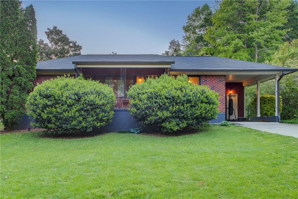 5845 Lakeshore Drive
