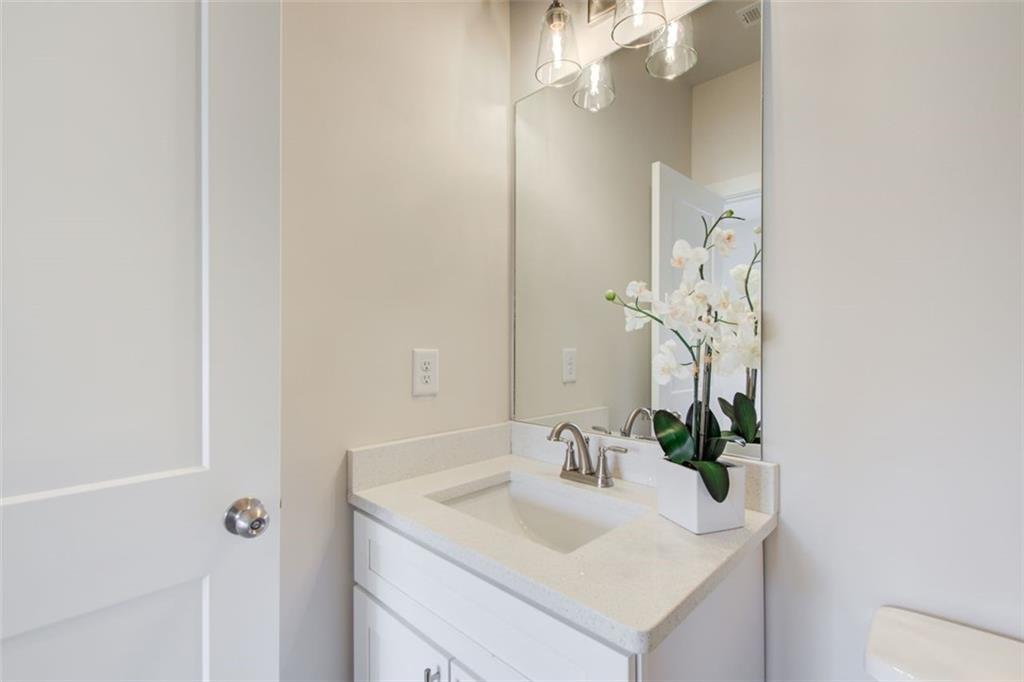 1240 Oakland Terrace SW Unit B
