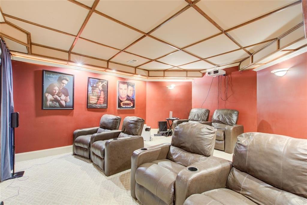 1350 Whitley Road