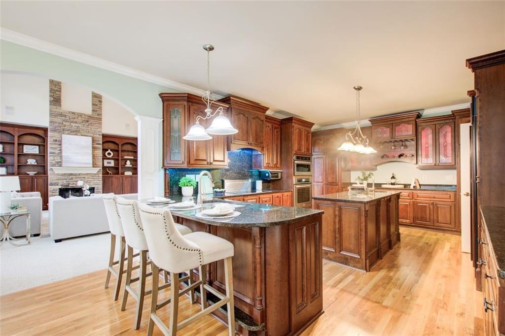1350 Whitley Road