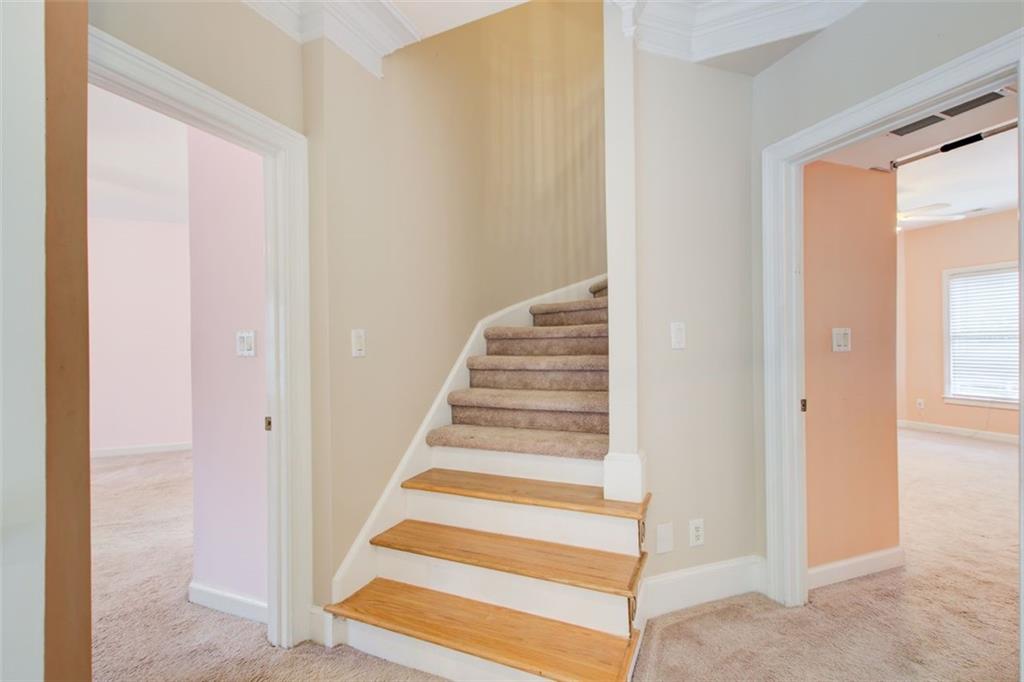 1350 Whitley Road