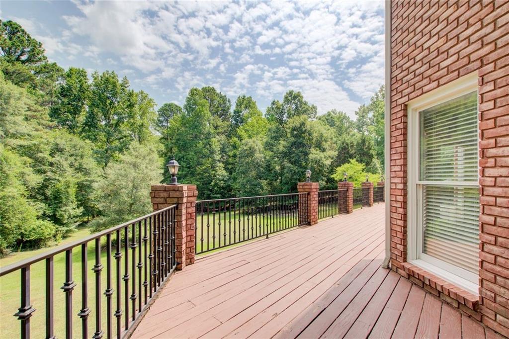 1350 Whitley Road