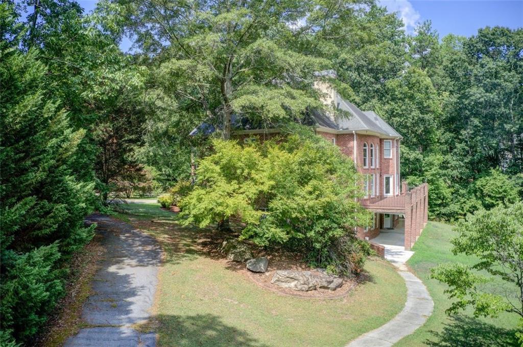 1350 Whitley Road