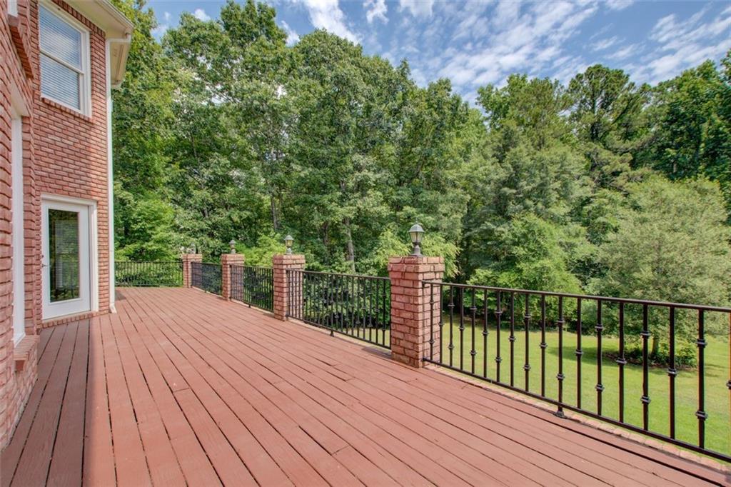 1350 Whitley Road