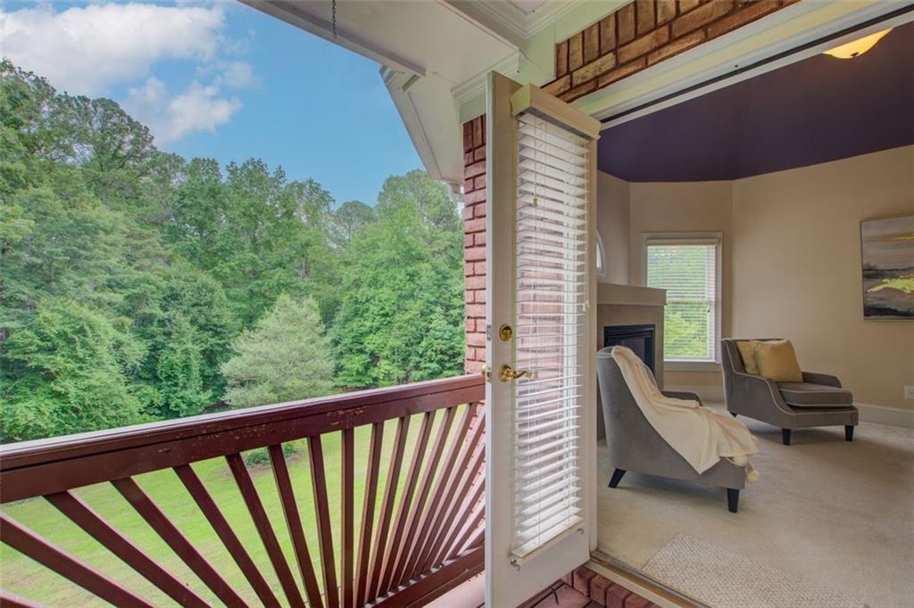 1350 Whitley Road