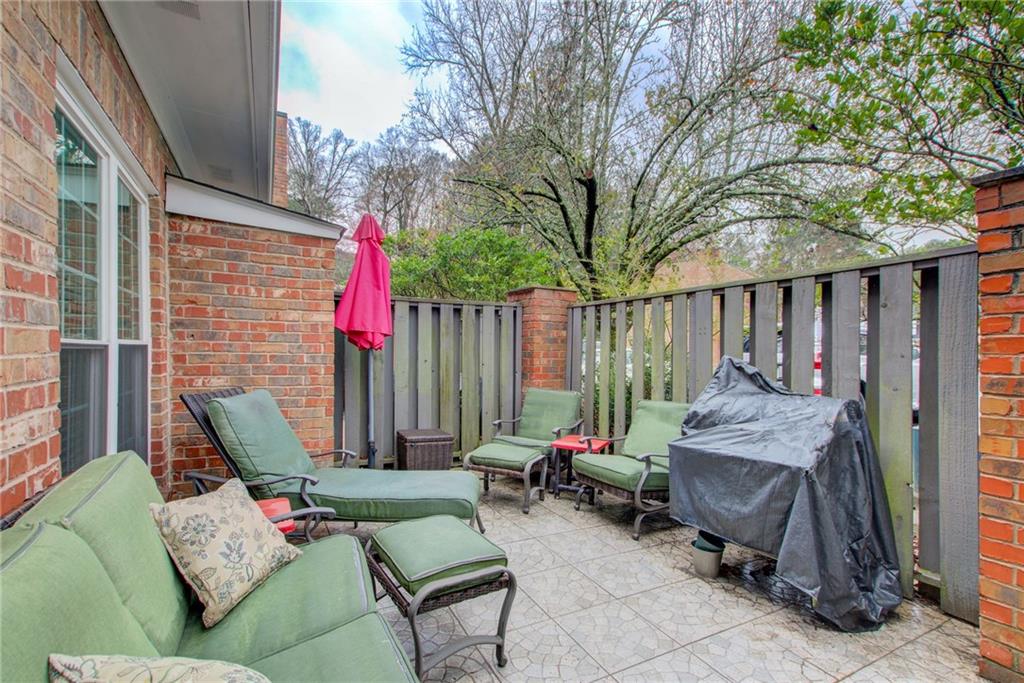 10 Market Square Place NW