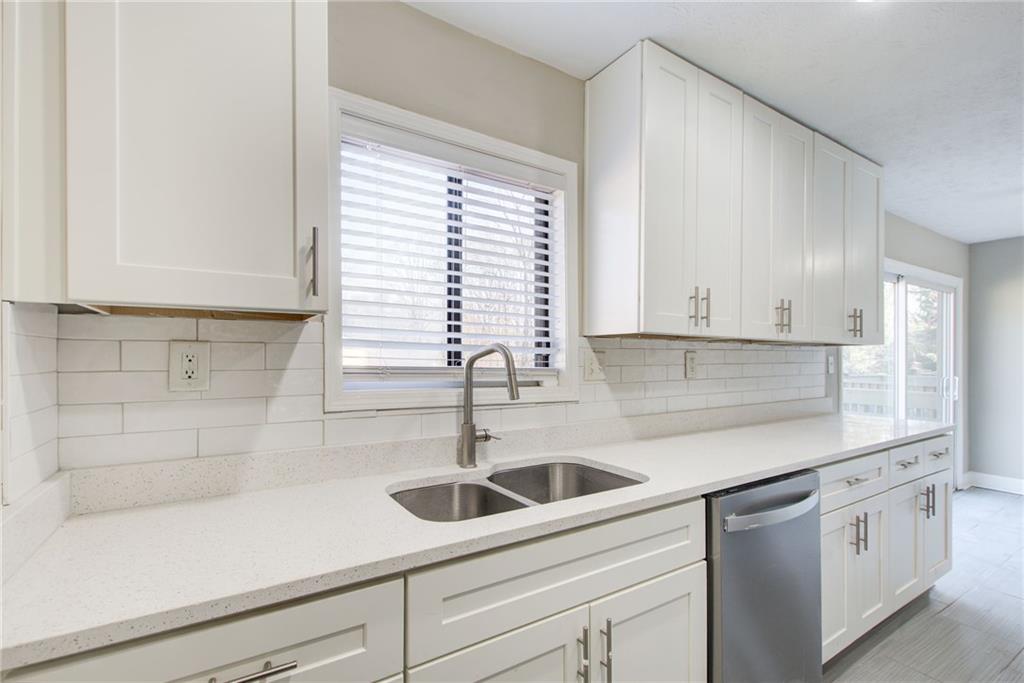 1301 Parkaire Crossing