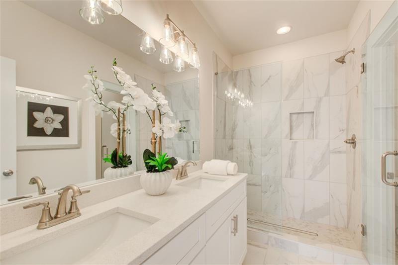 1240 Oakland Terrace SW Unit B