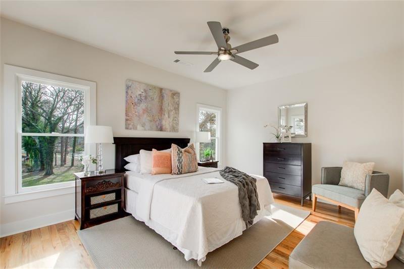 1240 Oakland Terrace SW Unit B