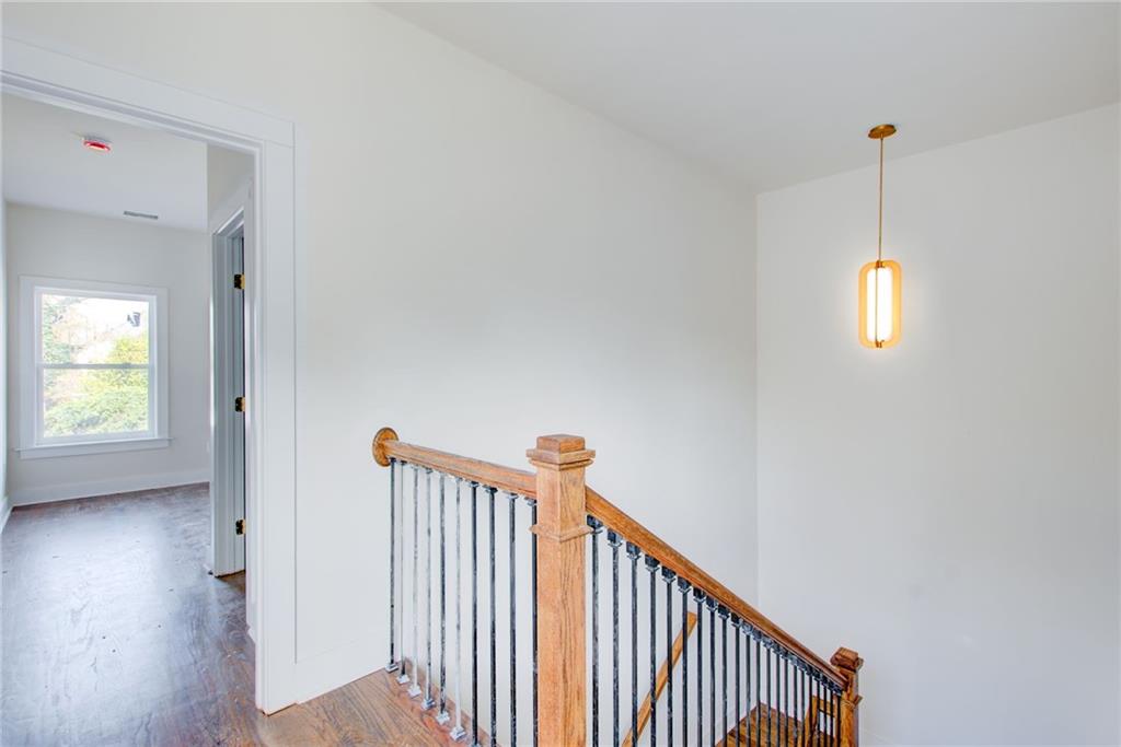 1236 Oakland Terrace SW Unit B