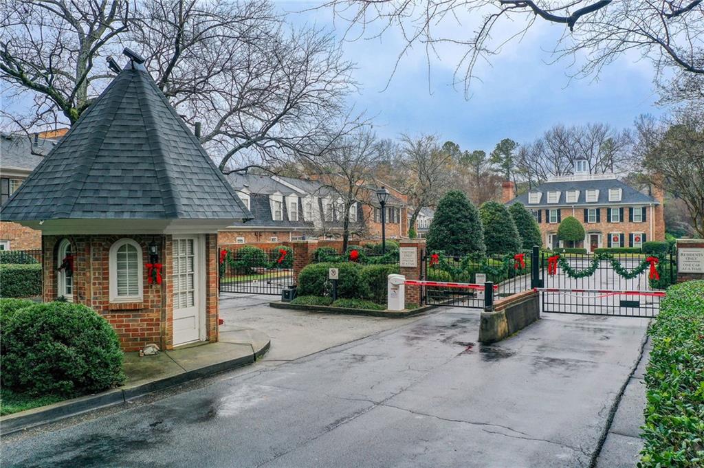 10 Market Square Place NW