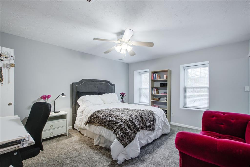 10 Market Square Place NW