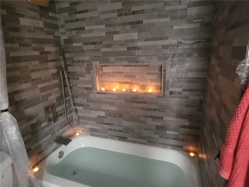 10 Market Square Place NW