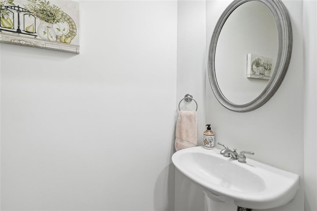 1114 Firethorne Pass