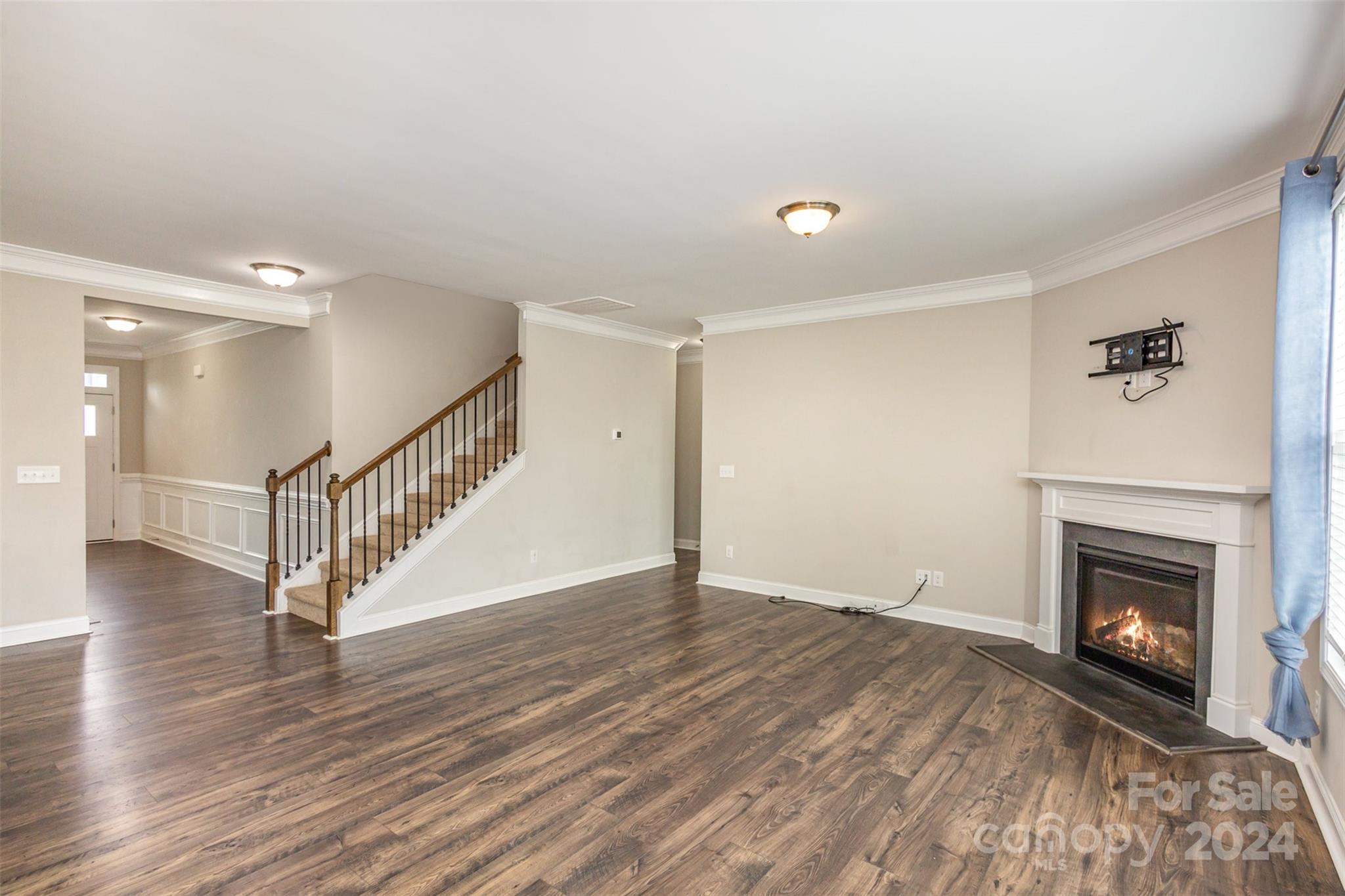 1504 Cambria Court