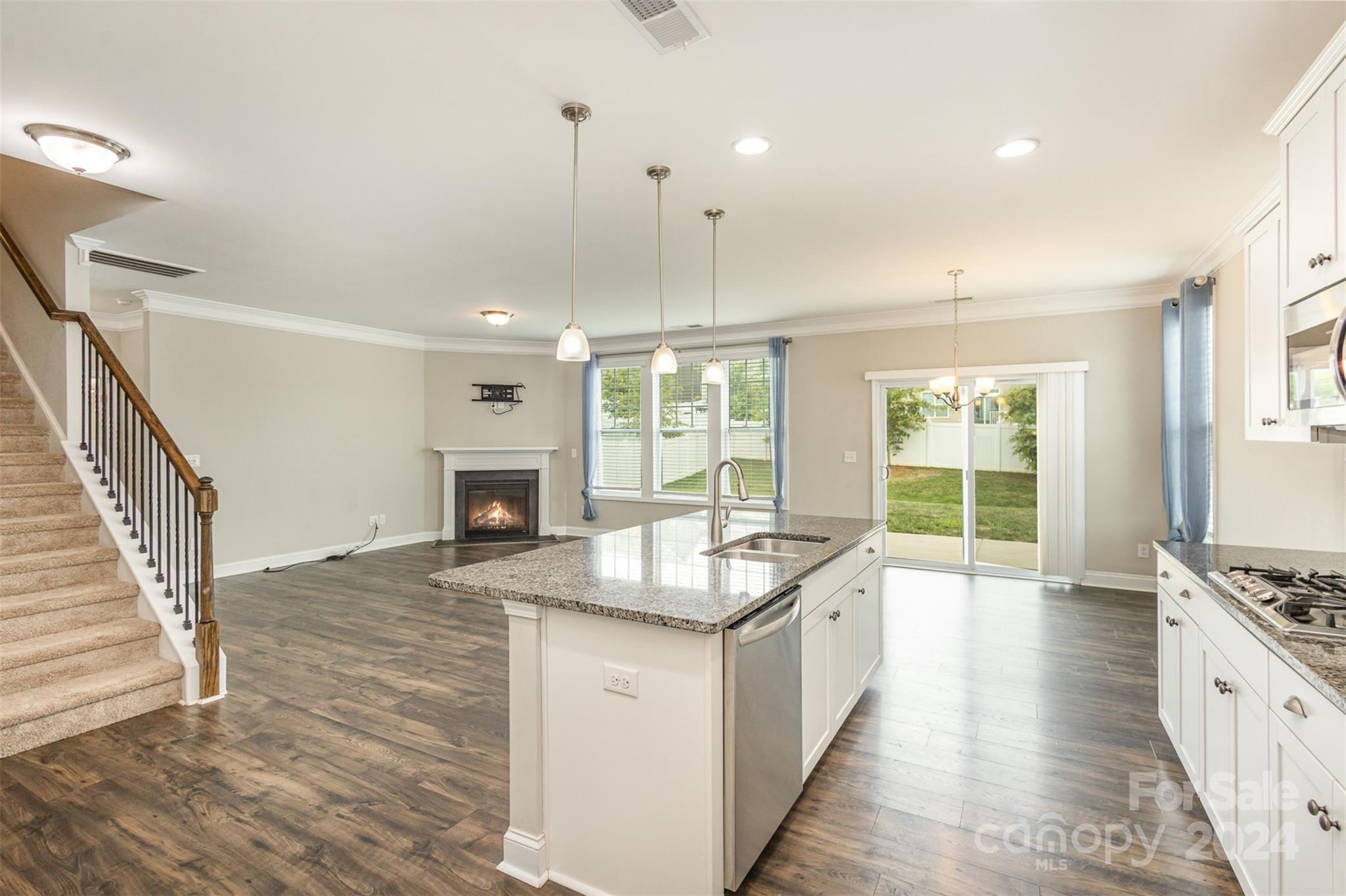 1504 Cambria Court