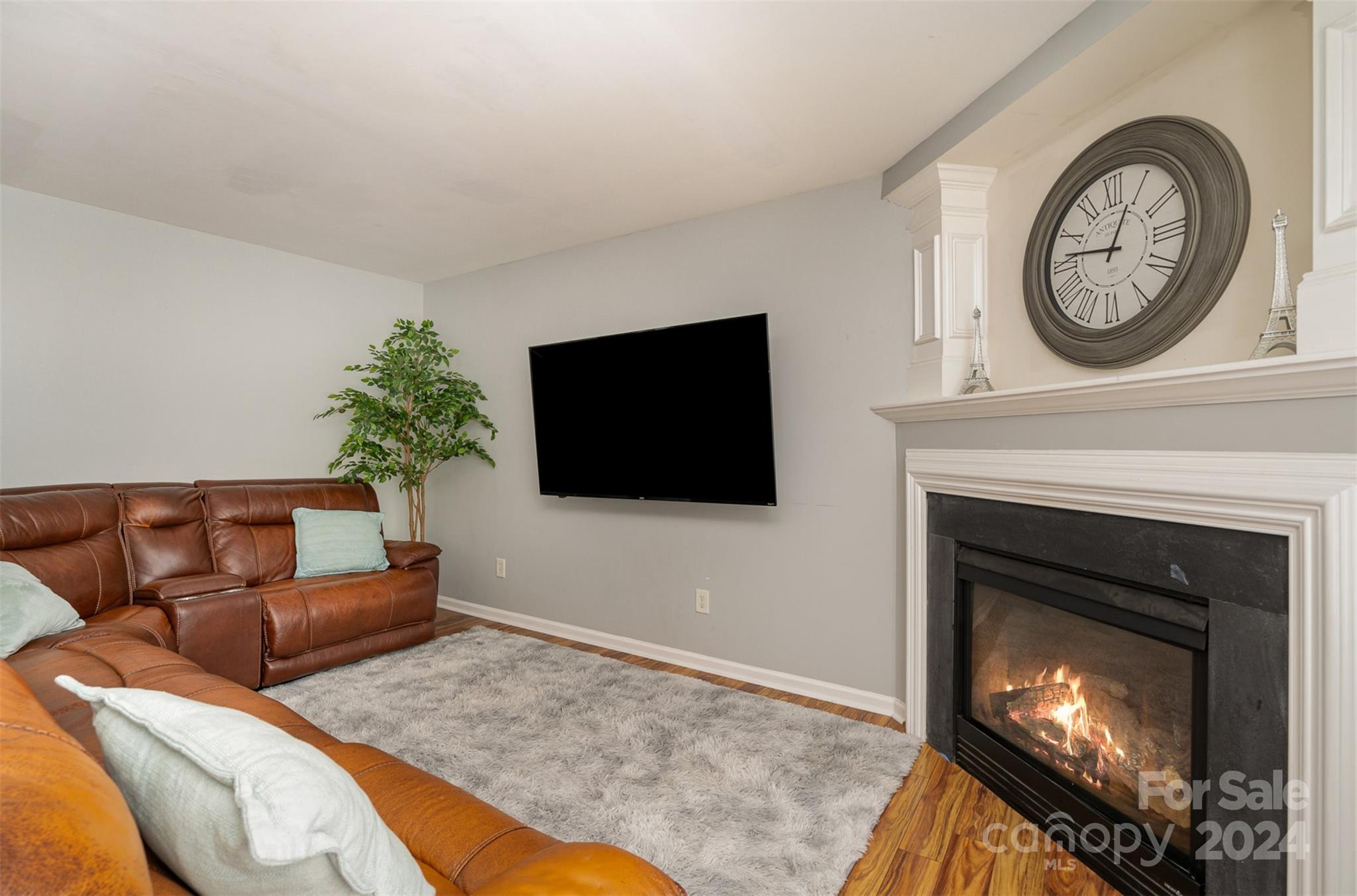 5620 Chiefly Court