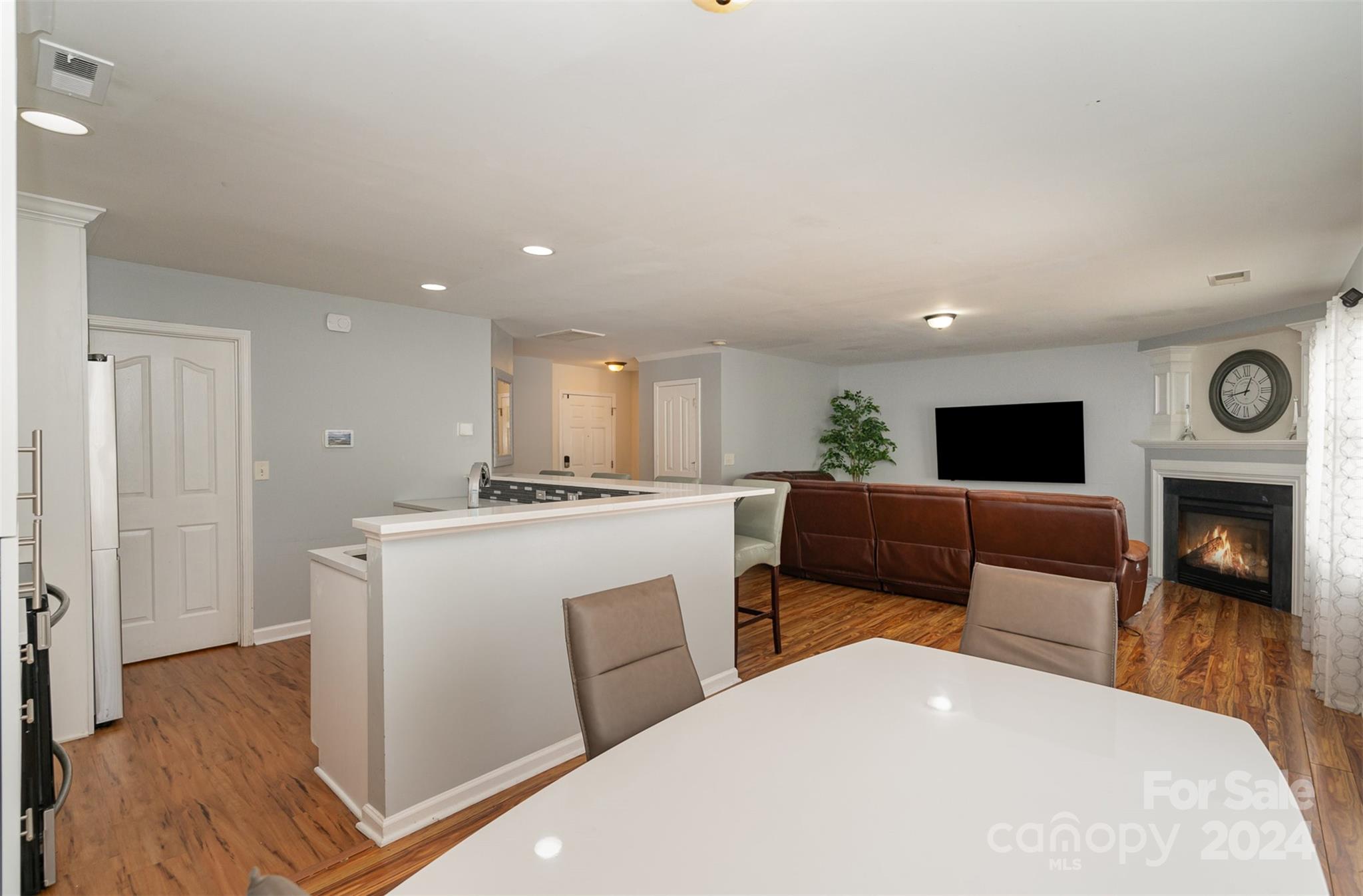 5620 Chiefly Court