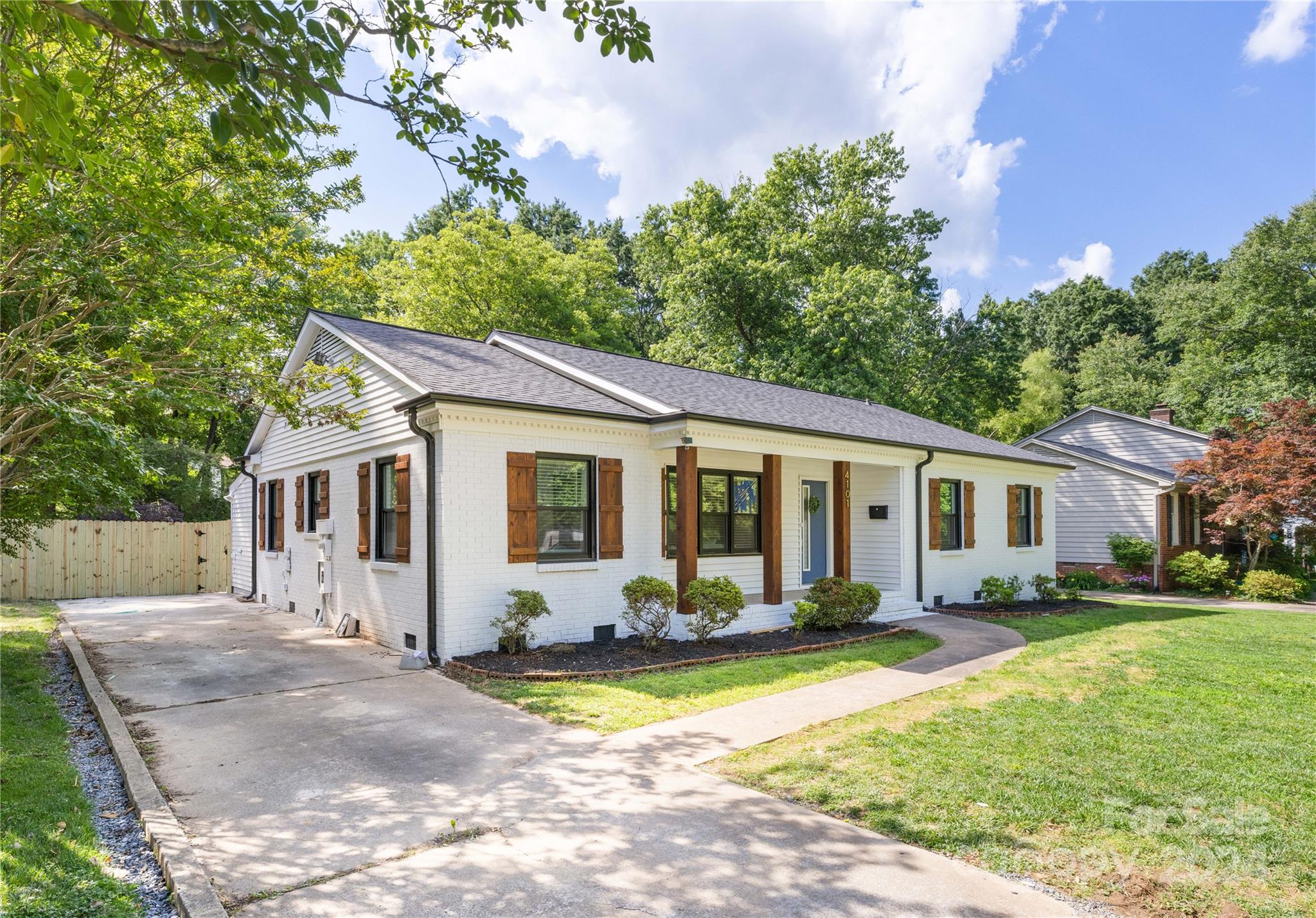 4101 Tamerlane Drive