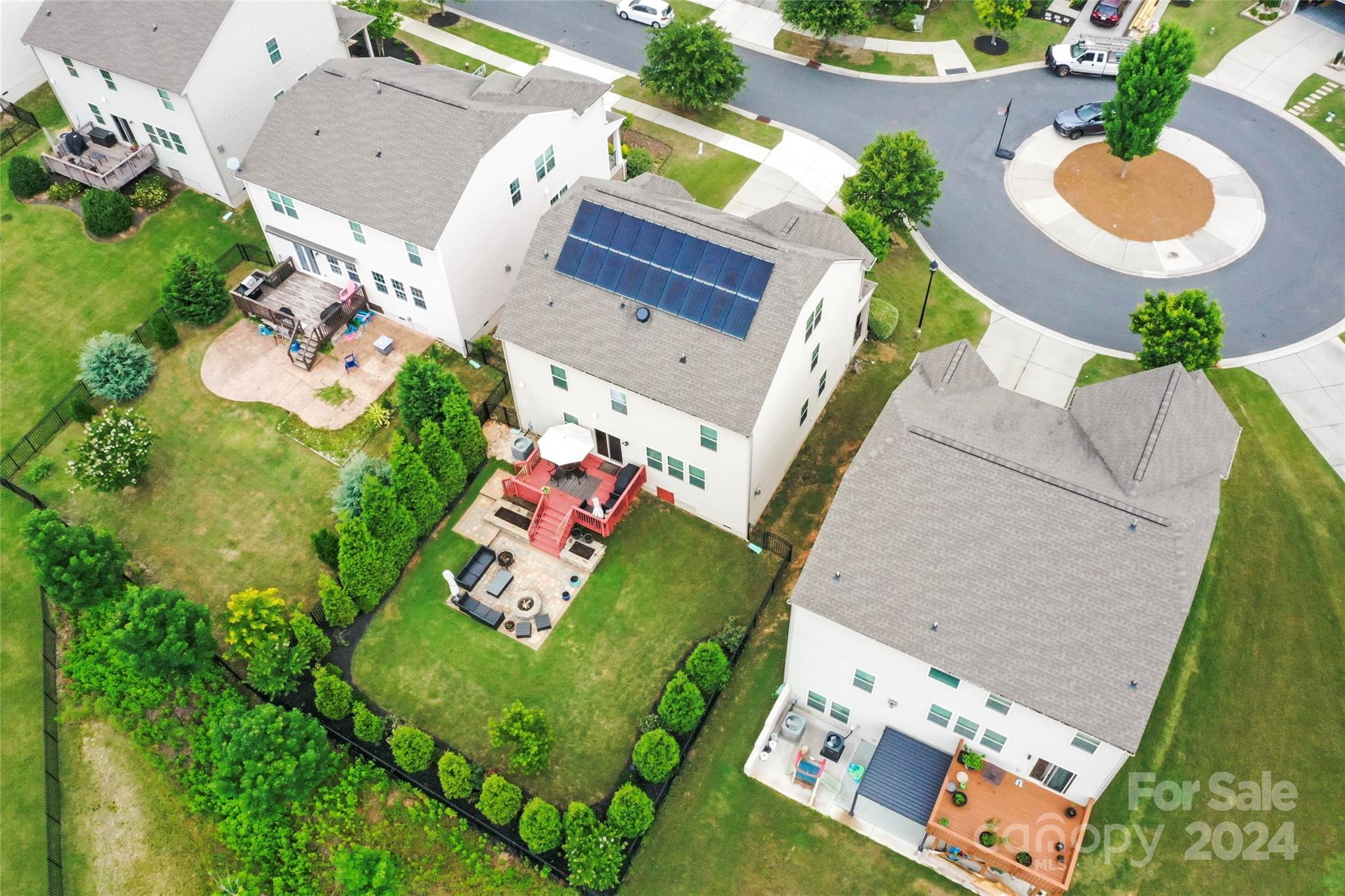 1486 Tomkins Knob Drive