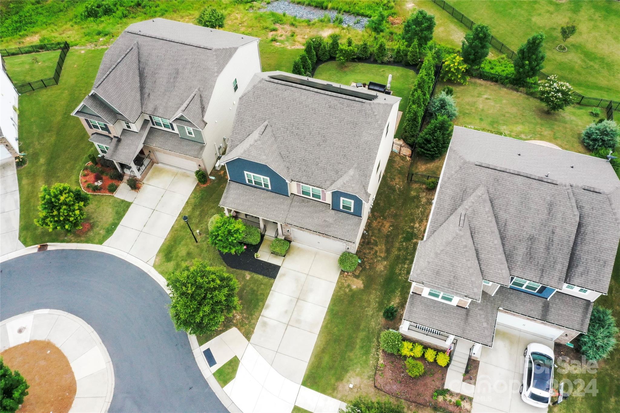 1486 Tomkins Knob Drive