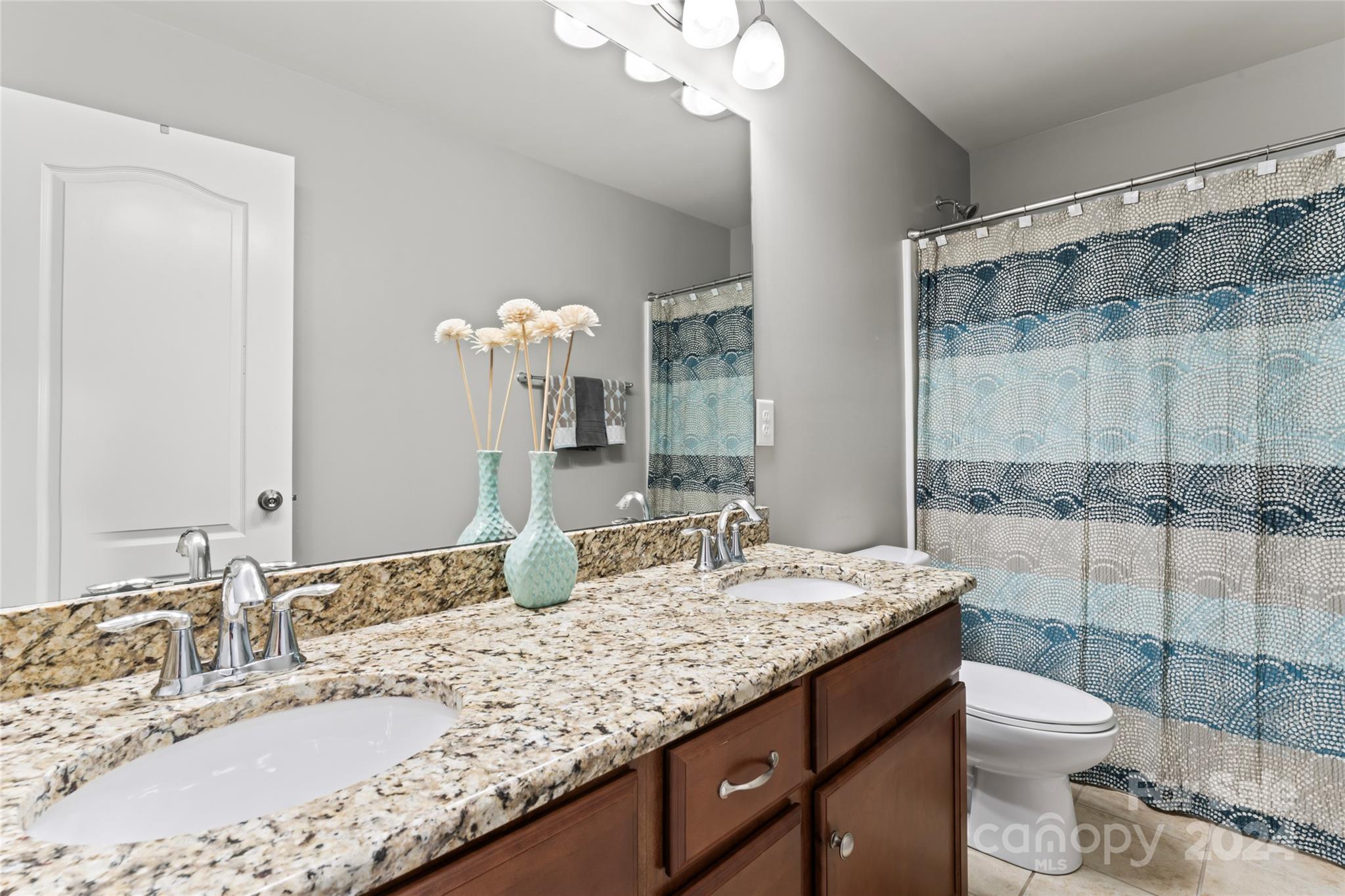 1486 Tomkins Knob Drive
