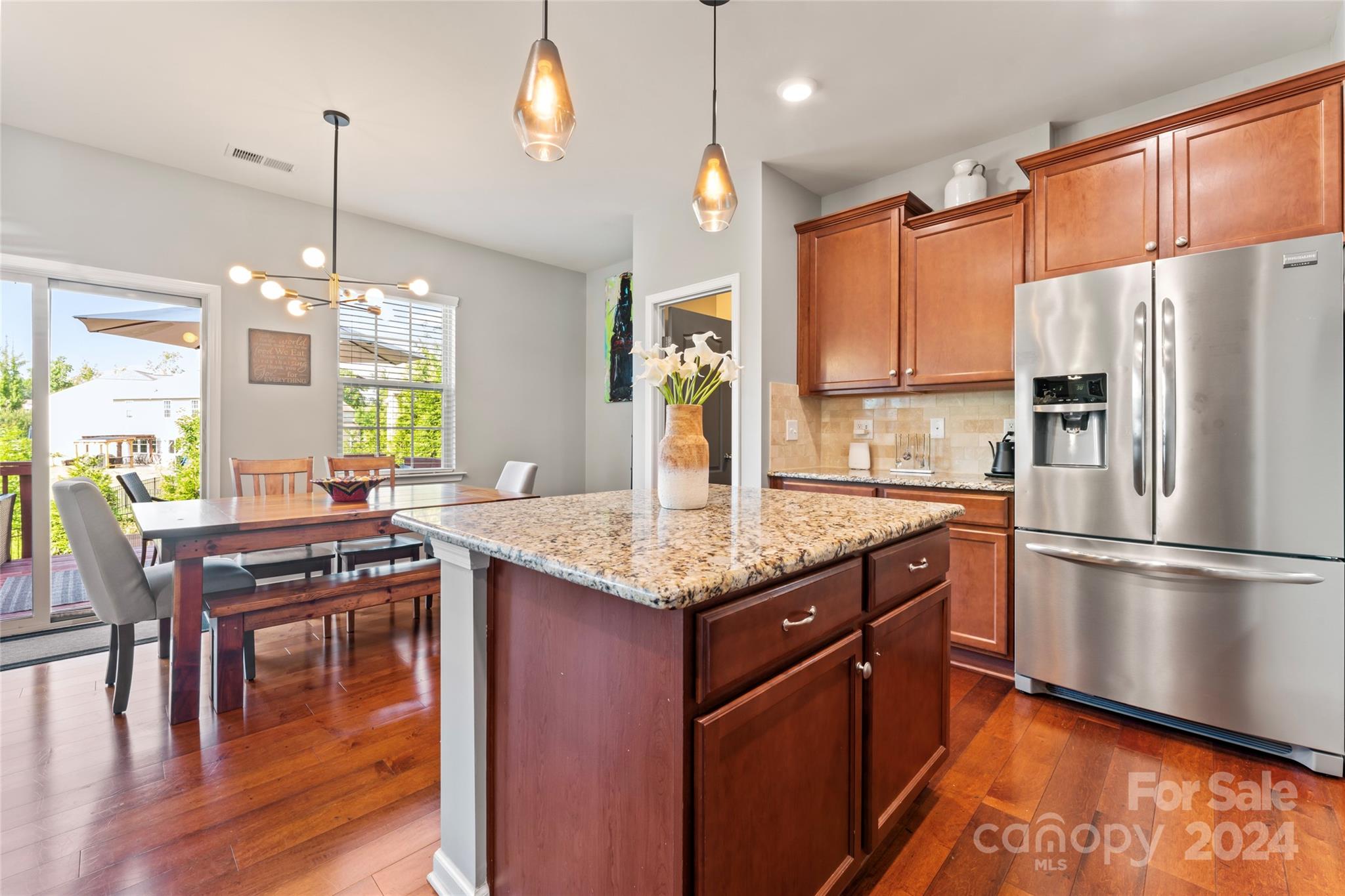 1486 Tomkins Knob Drive