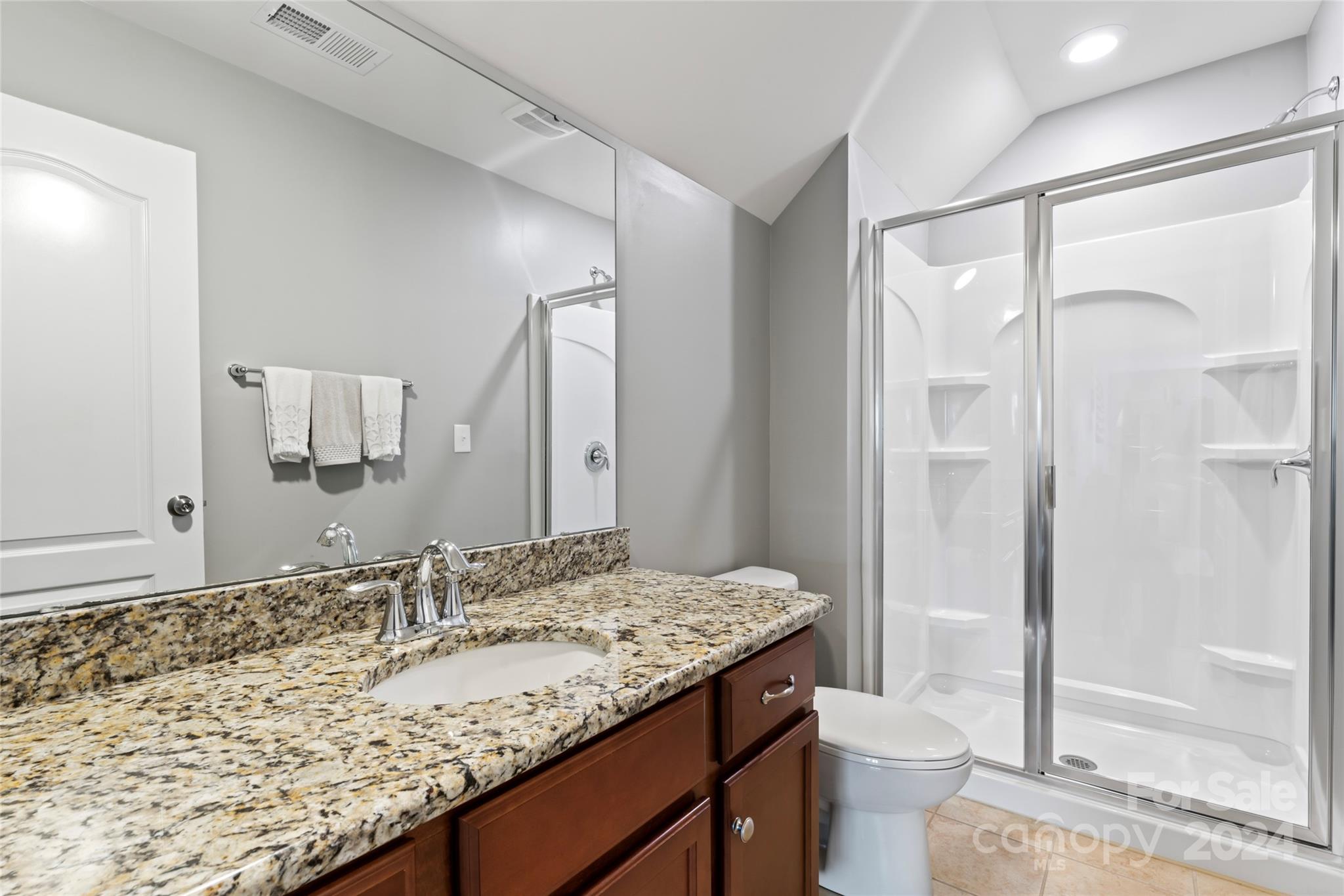 1486 Tomkins Knob Drive