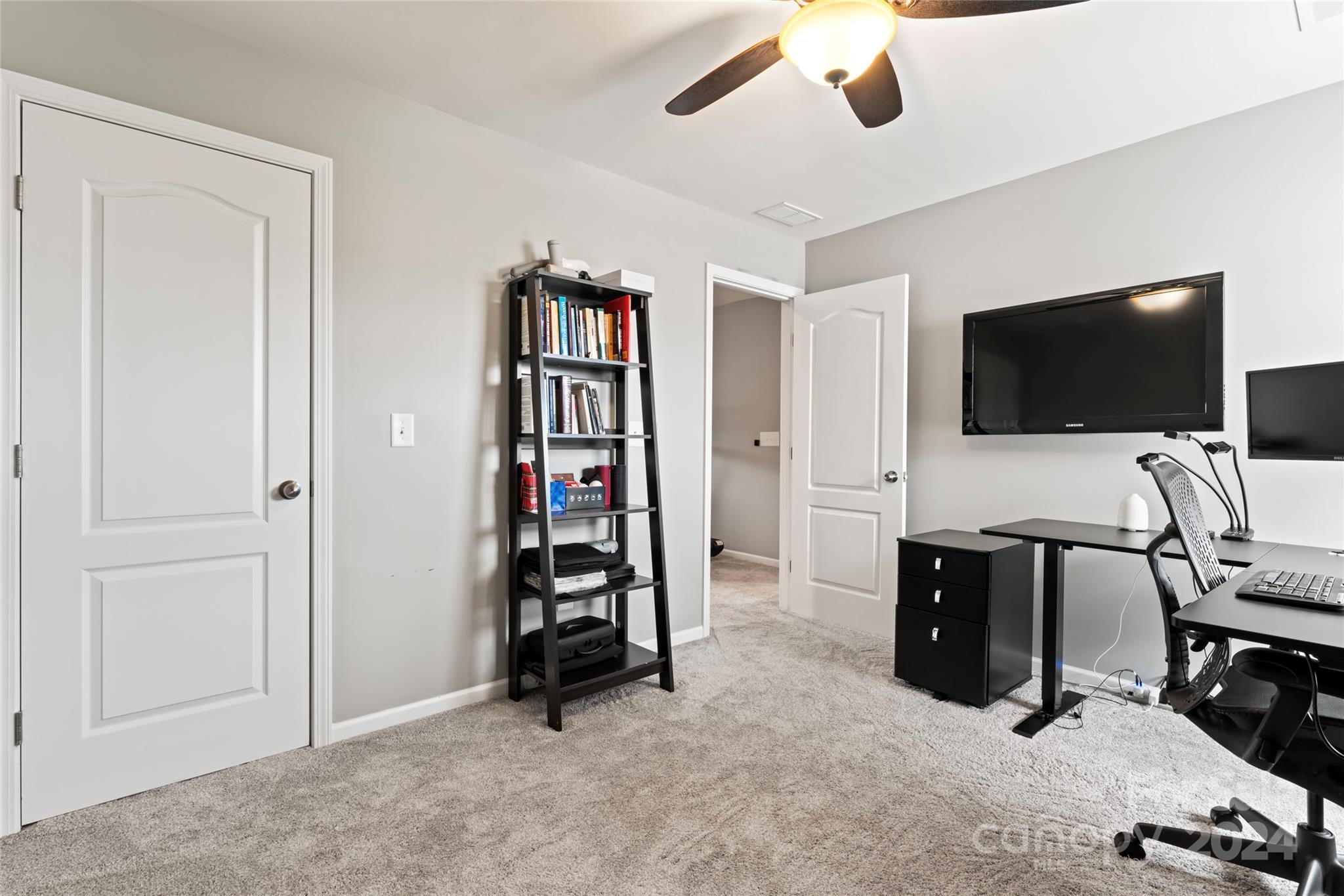 1486 Tomkins Knob Drive