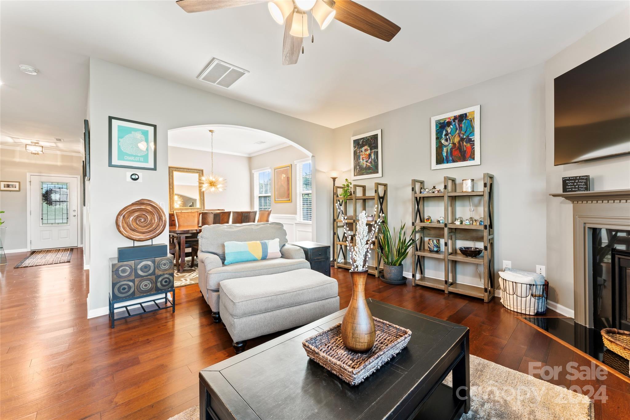 1486 Tomkins Knob Drive
