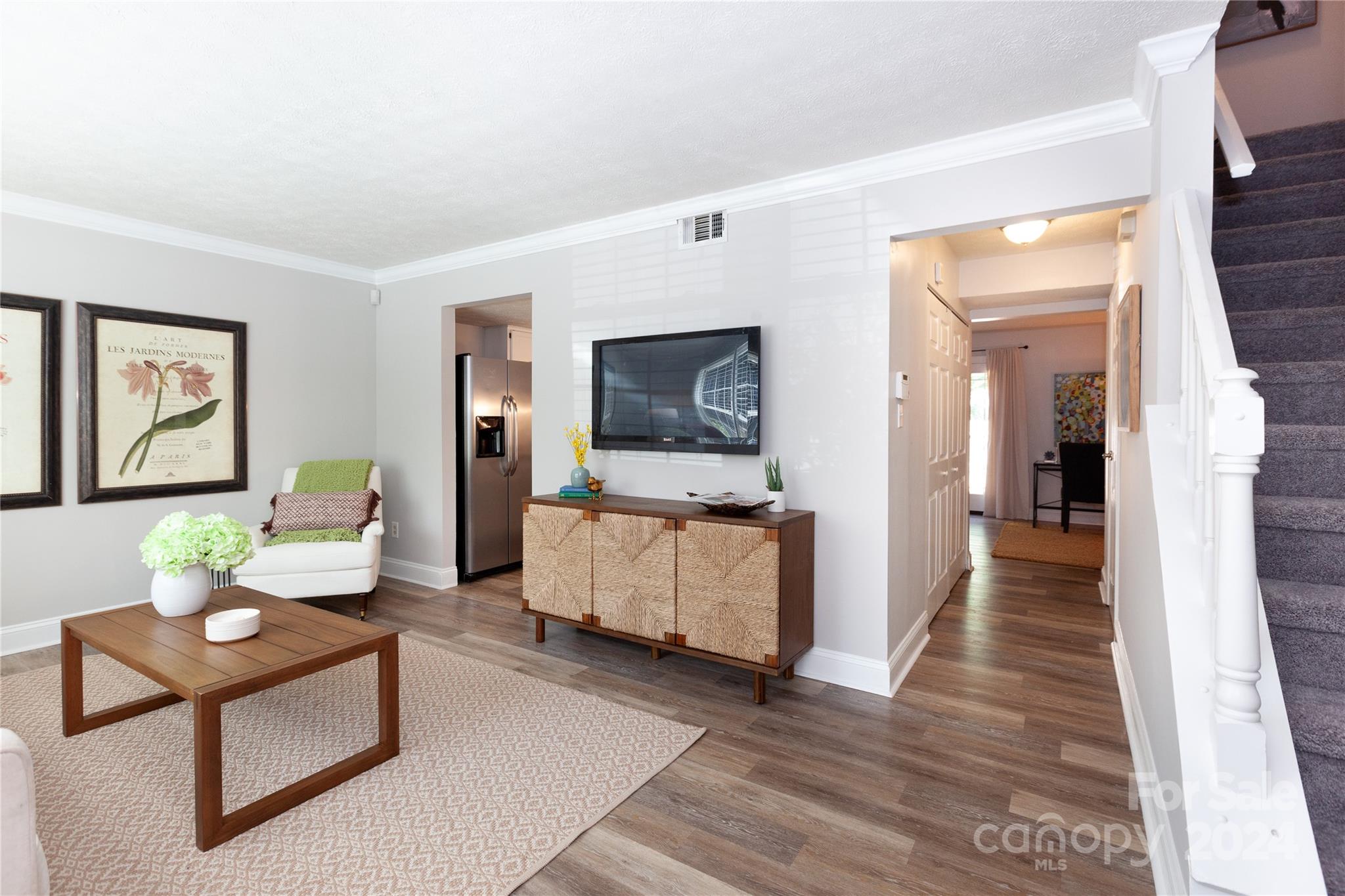 1201 Scaleybark Road Unit: B