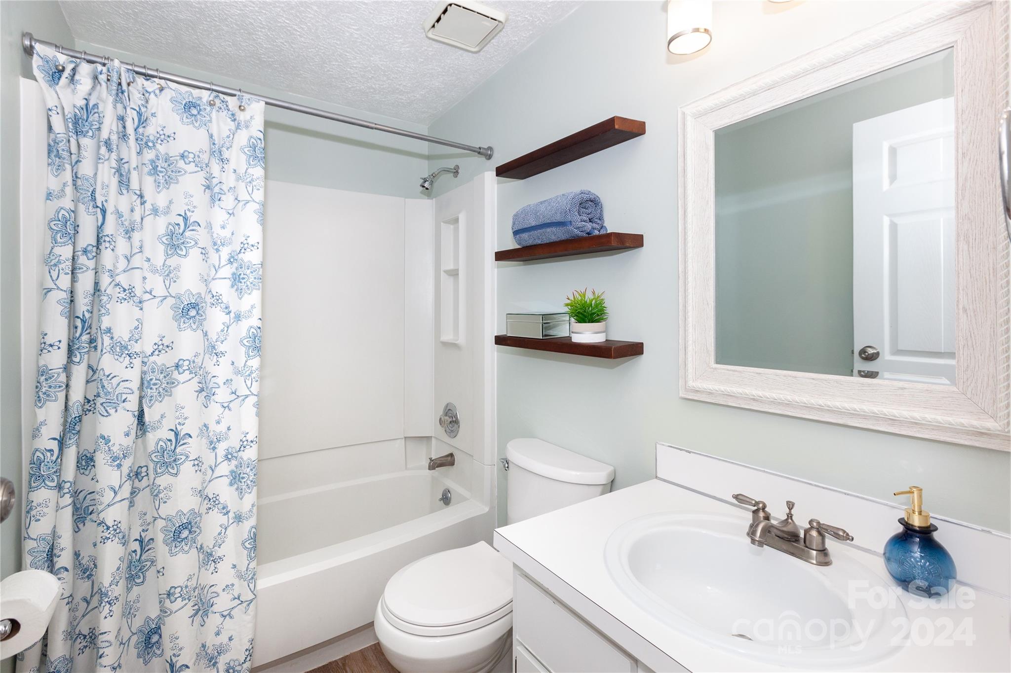 1201 Scaleybark Road Unit: B