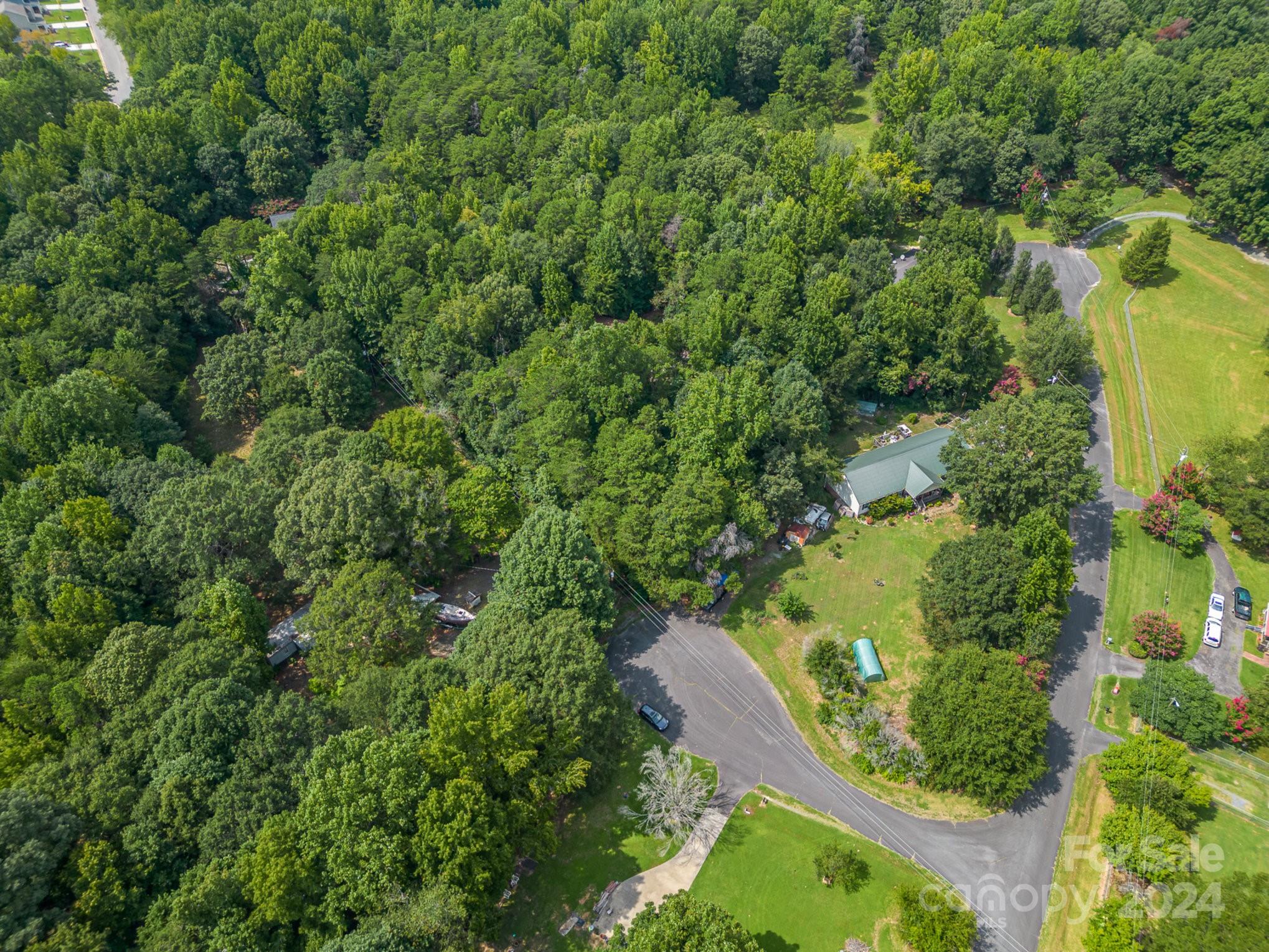 1824 Tifton Court