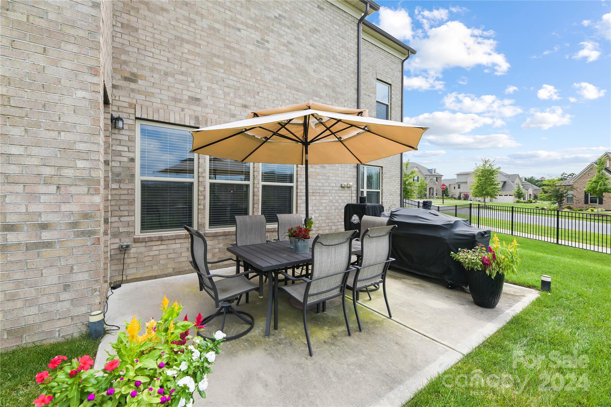 6711 Calvert Commons Drive