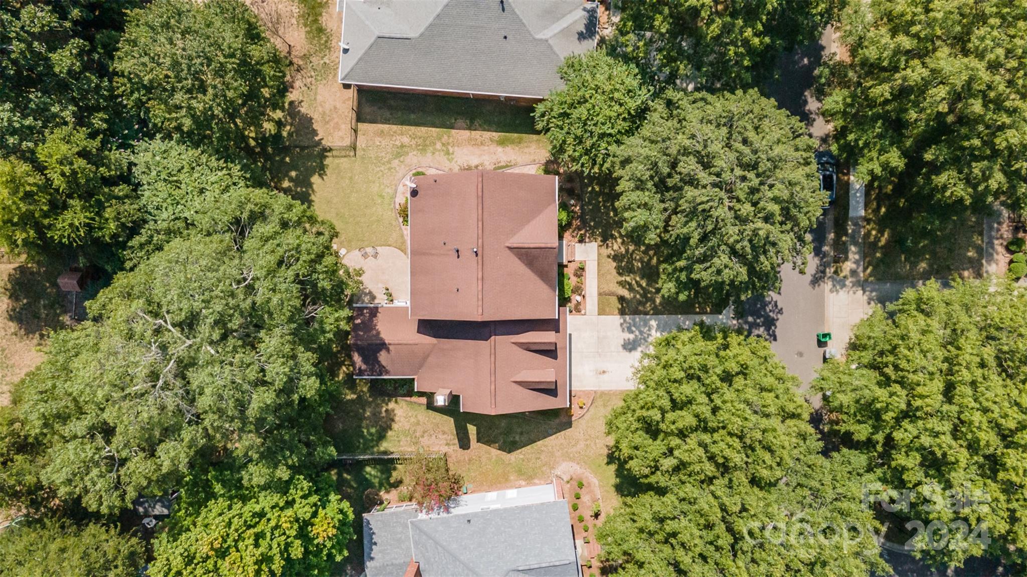 6705 Lyndonville Drive