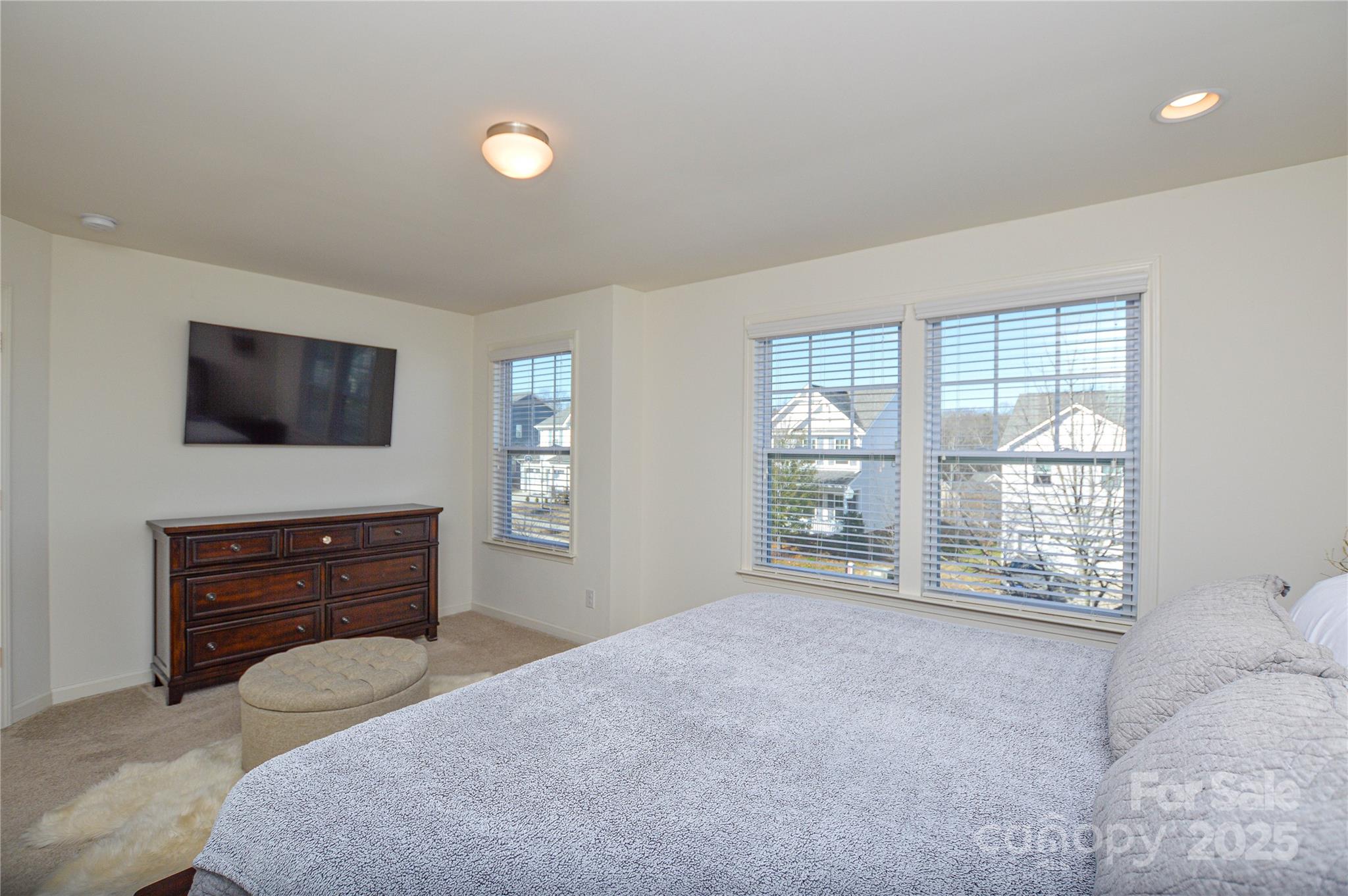 4418 Huntley Glen Drive