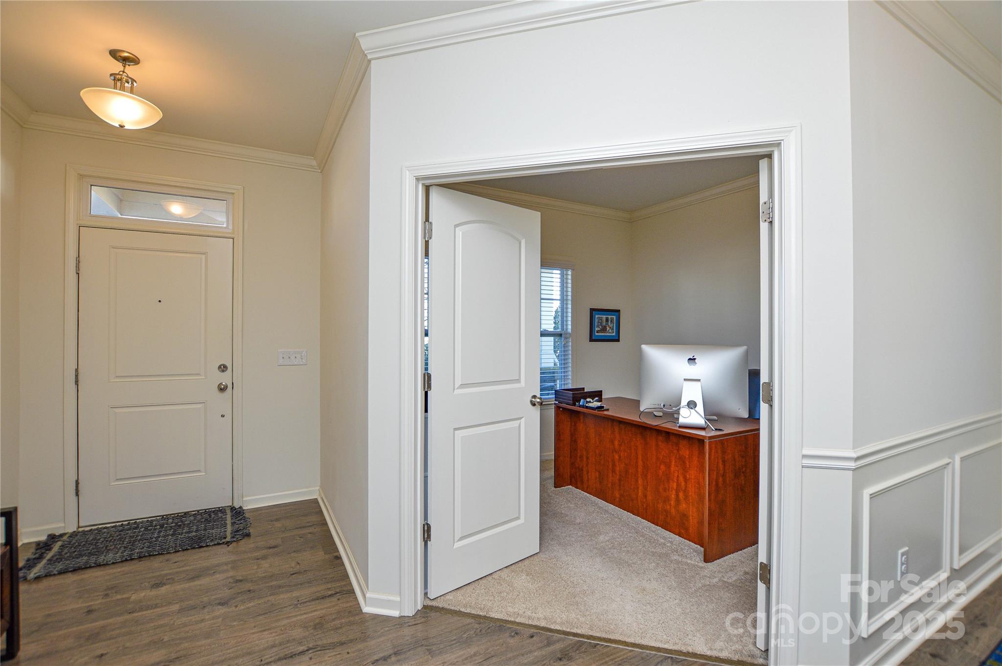 4418 Huntley Glen Drive
