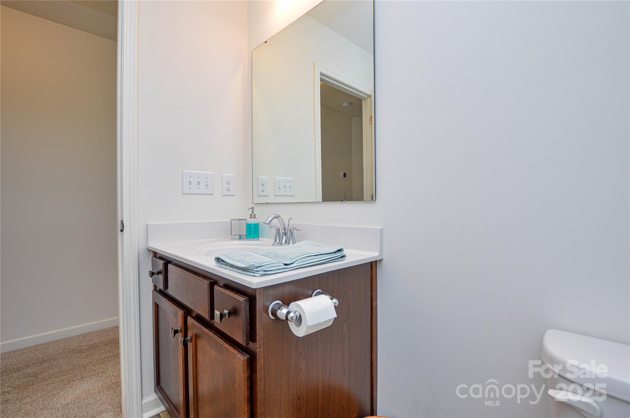 4418 Huntley Glen Drive