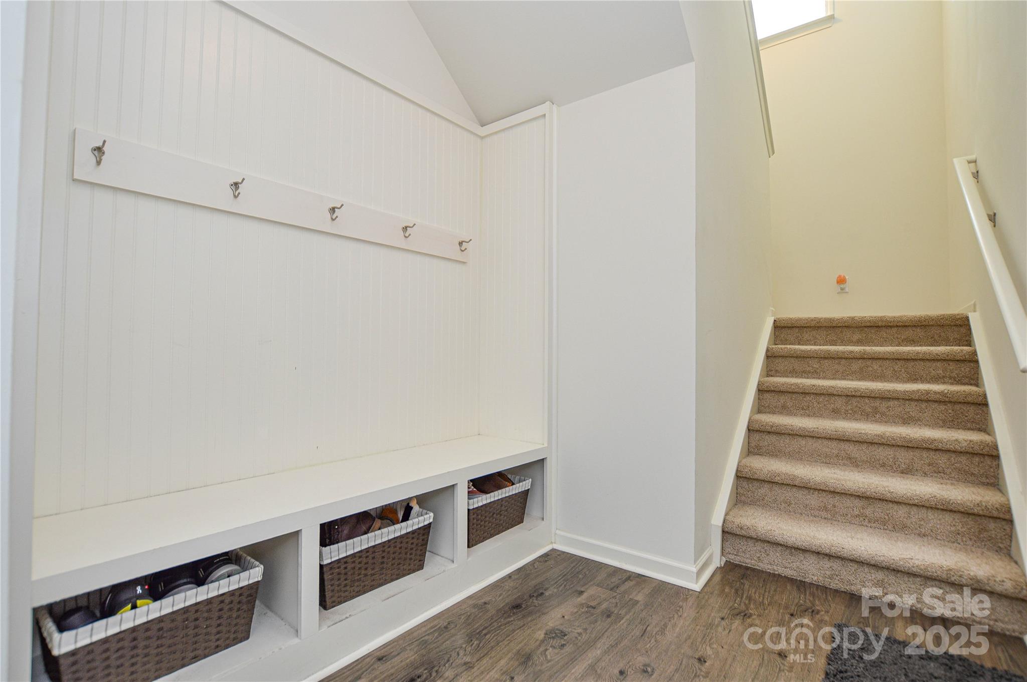 4418 Huntley Glen Drive