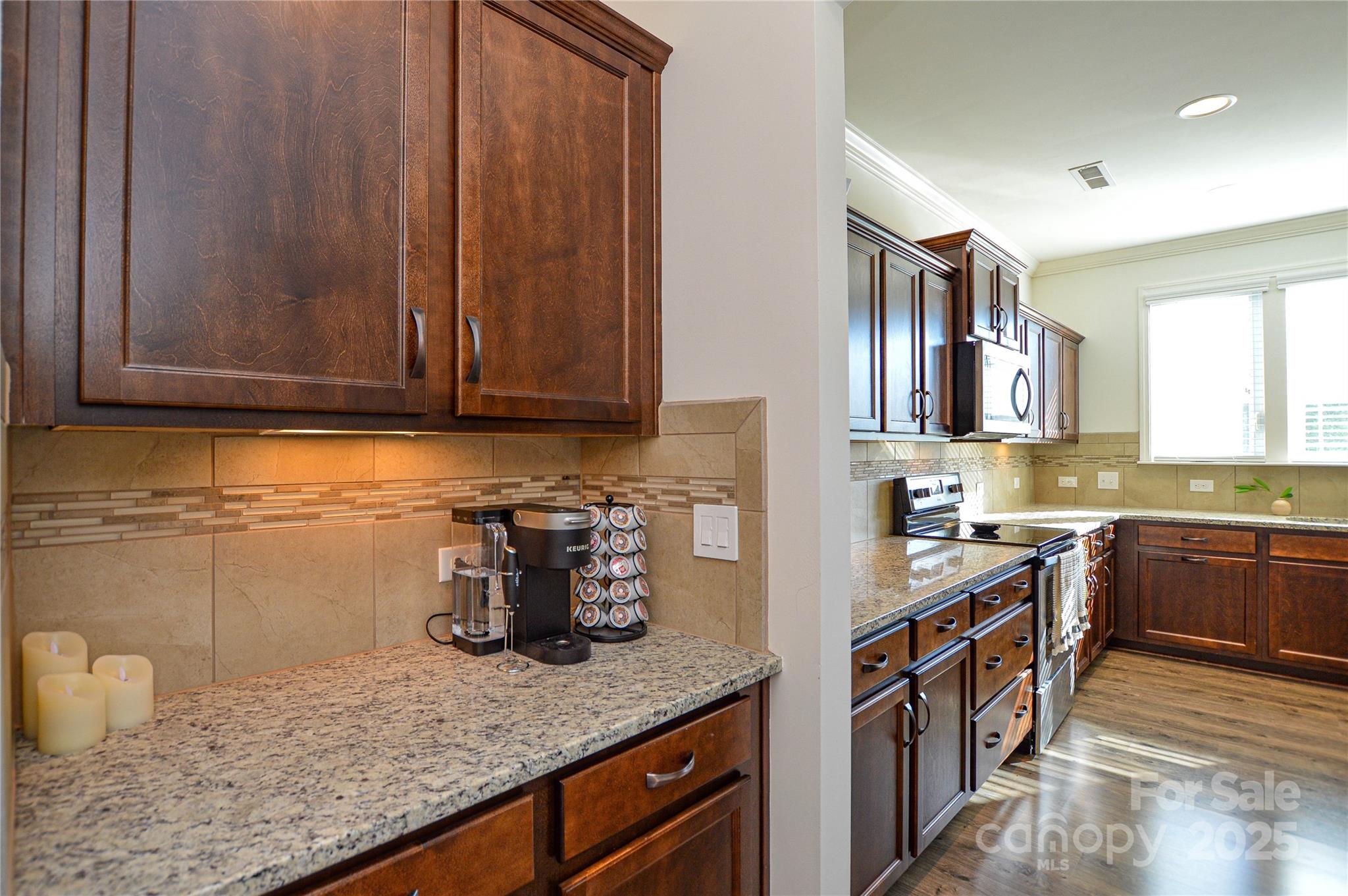 4418 Huntley Glen Drive