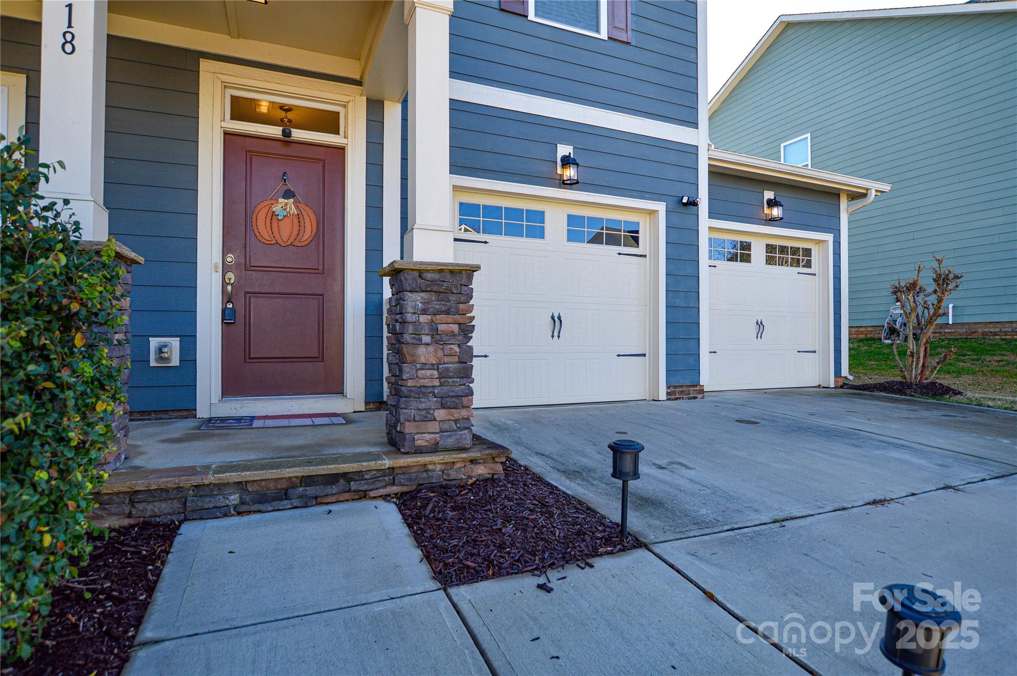 4418 Huntley Glen Drive
