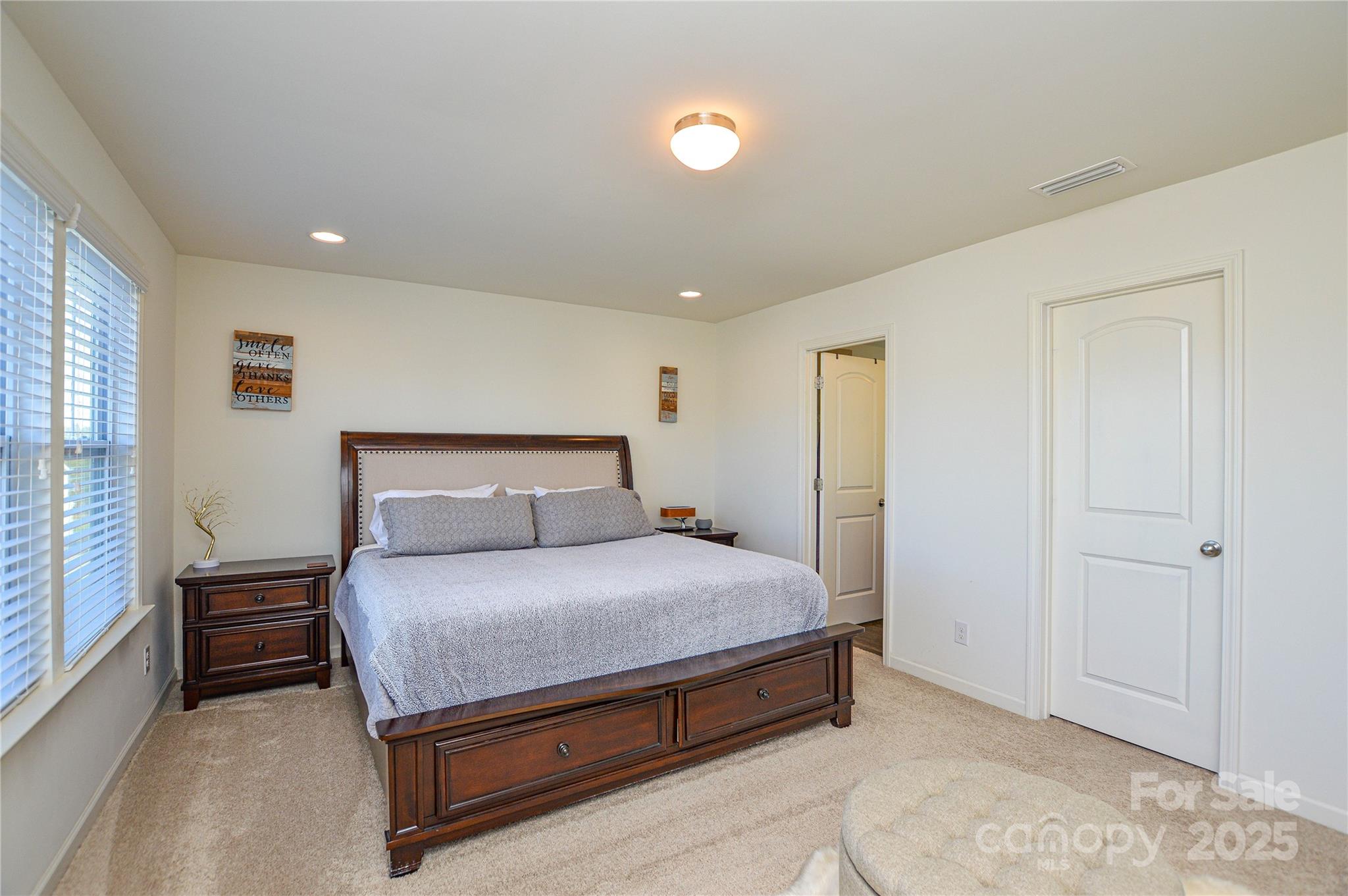 4418 Huntley Glen Drive