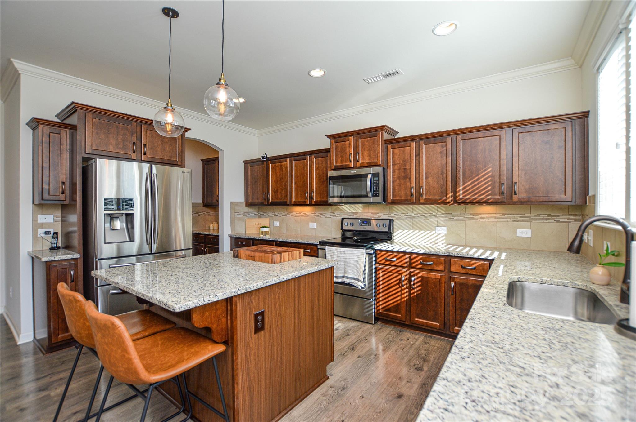 4418 Huntley Glen Drive
