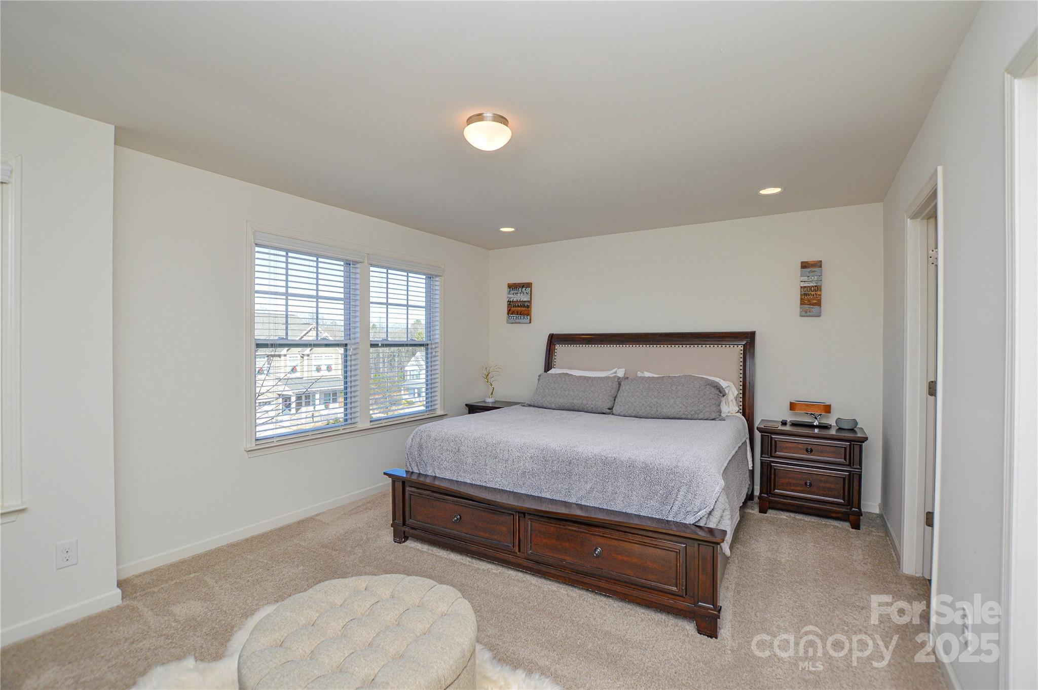 4418 Huntley Glen Drive