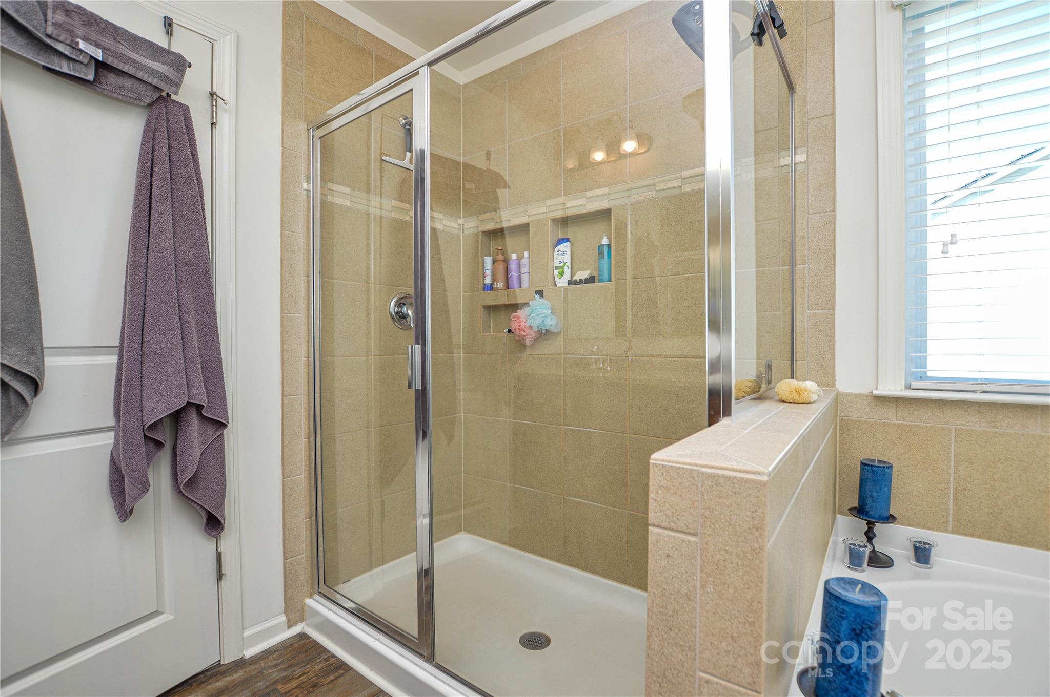4418 Huntley Glen Drive