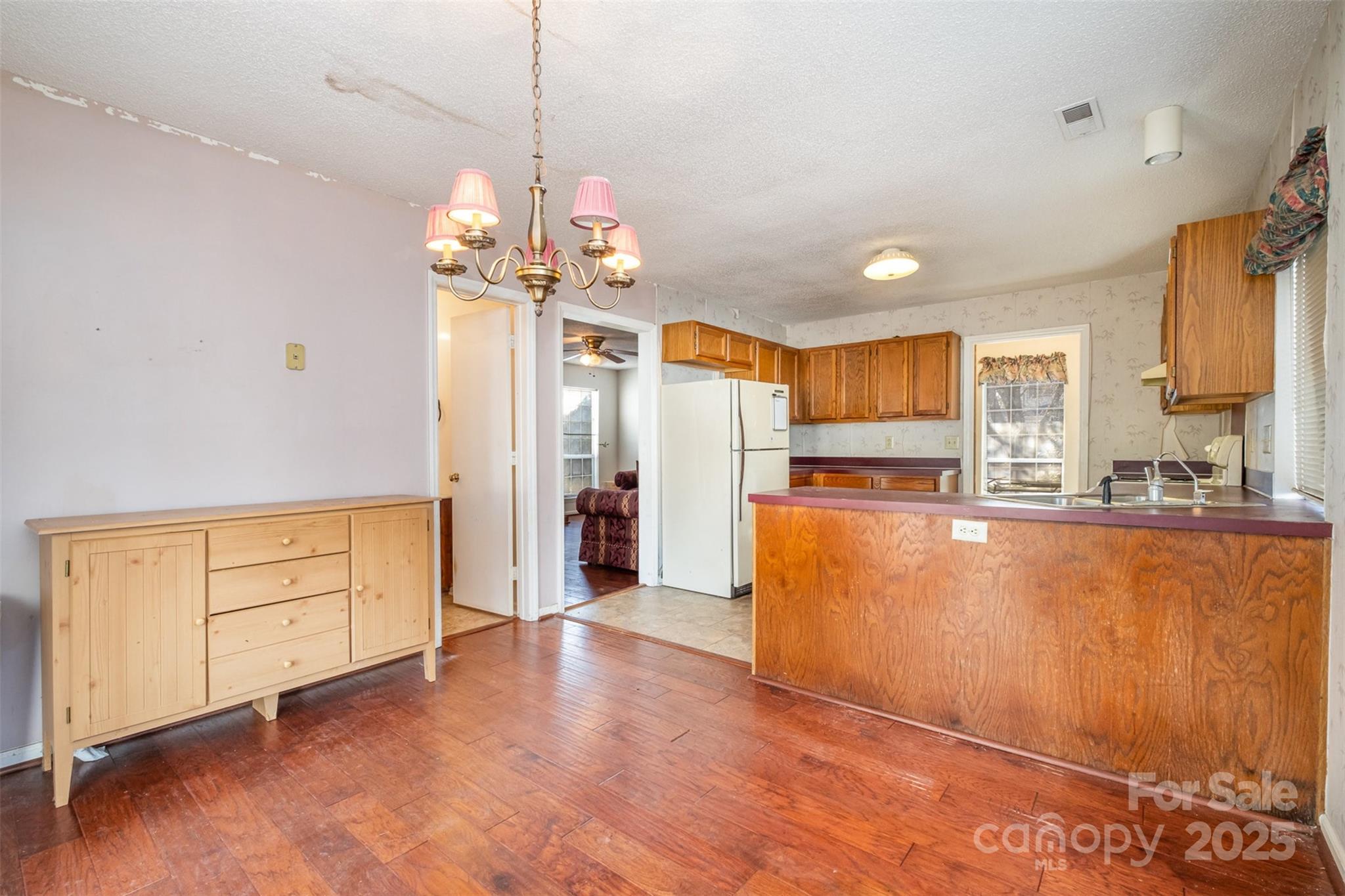 9336 Amy Drive