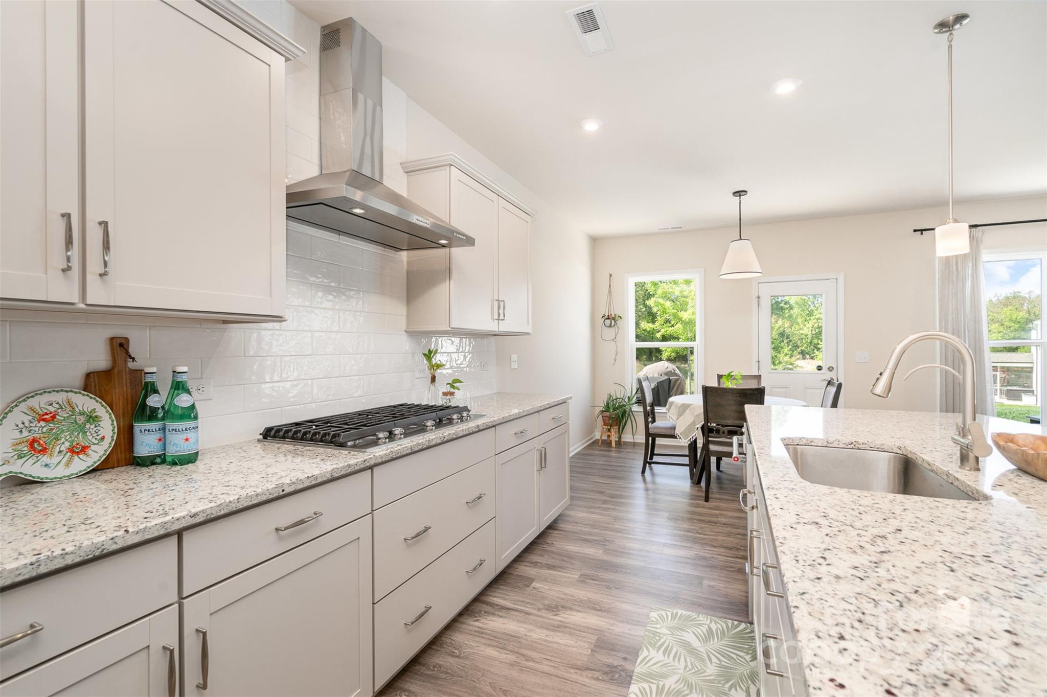 1003 Dorsey Drive